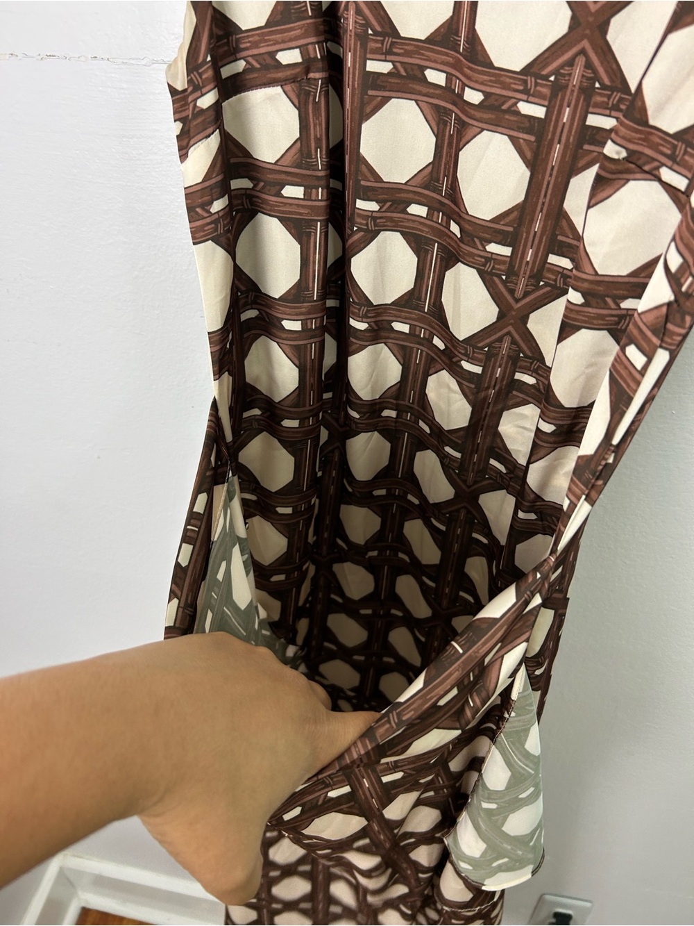 Misa Los Angeles Alodia Chocolate Brown Satin Midi Dress Size S - Picture 6 of 16